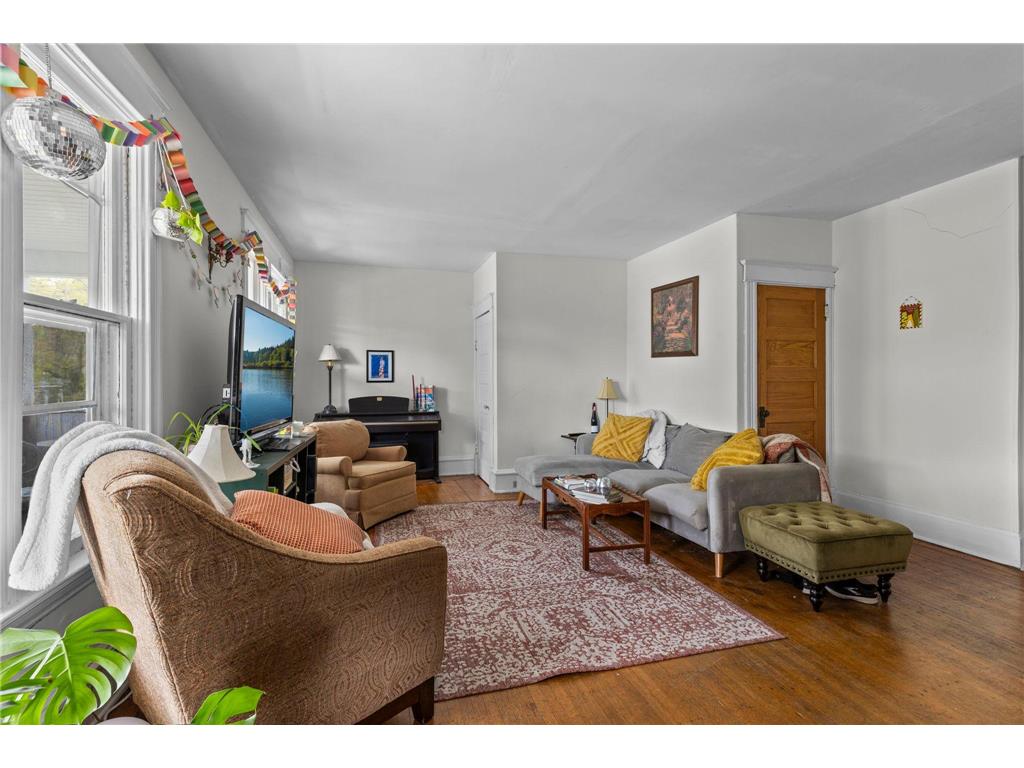 2447 Colfax Avenue S Minneapolis MN 55405 7068074 image14