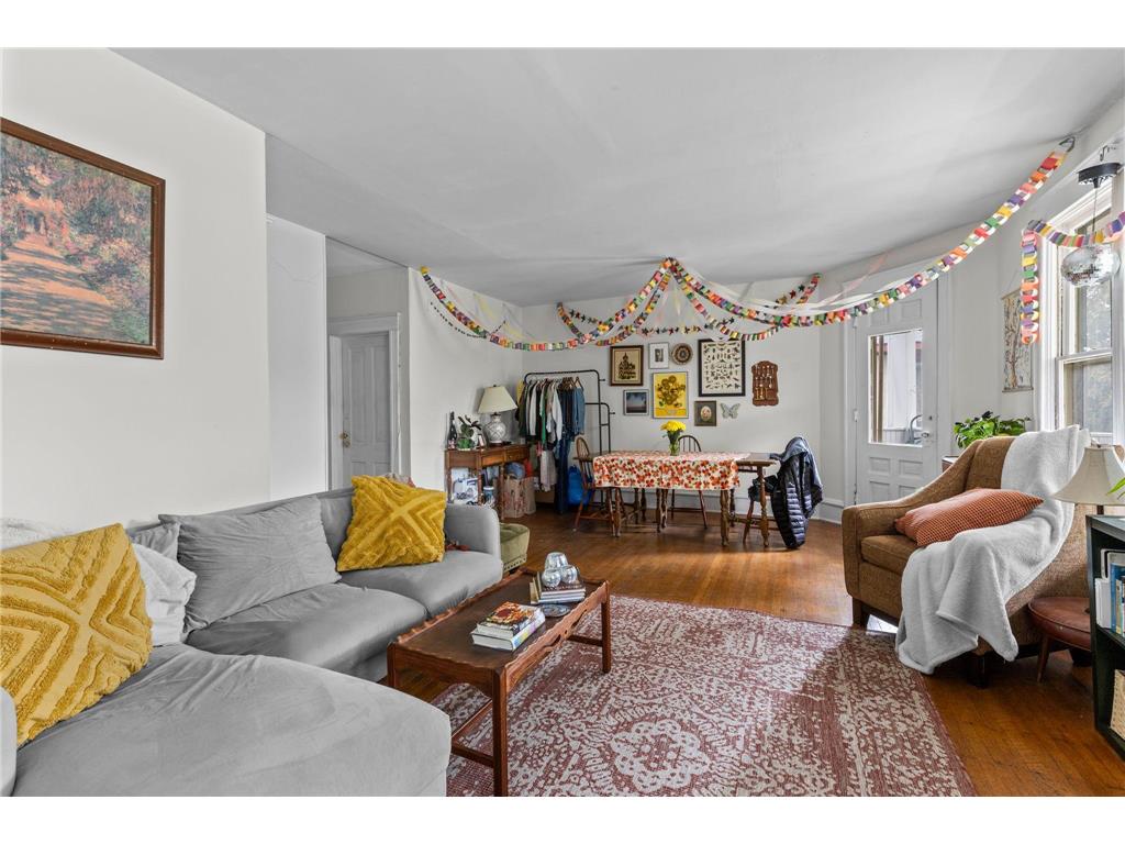 2447 Colfax Avenue S Minneapolis MN 55405 7068074 image15