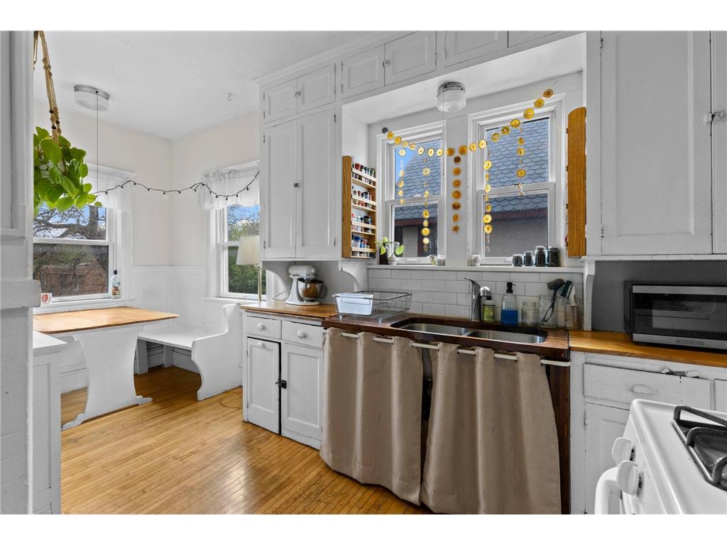 2447 Colfax Avenue S Minneapolis MN 55405 7068074 image18