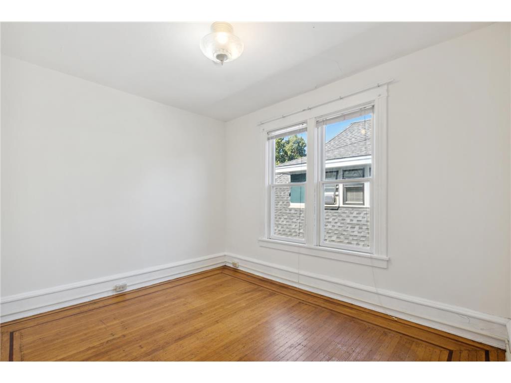 2447 Colfax Avenue S Minneapolis MN 55405 7068074 image23