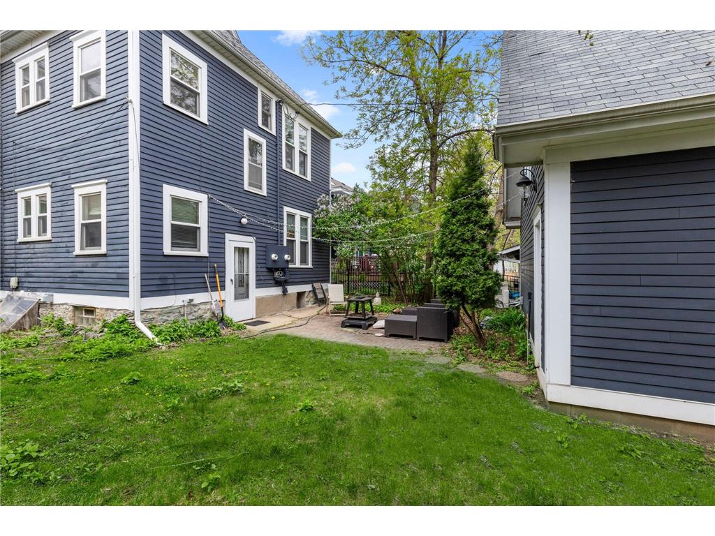 2447 Colfax Avenue S Minneapolis MN 55405 7068074 image38