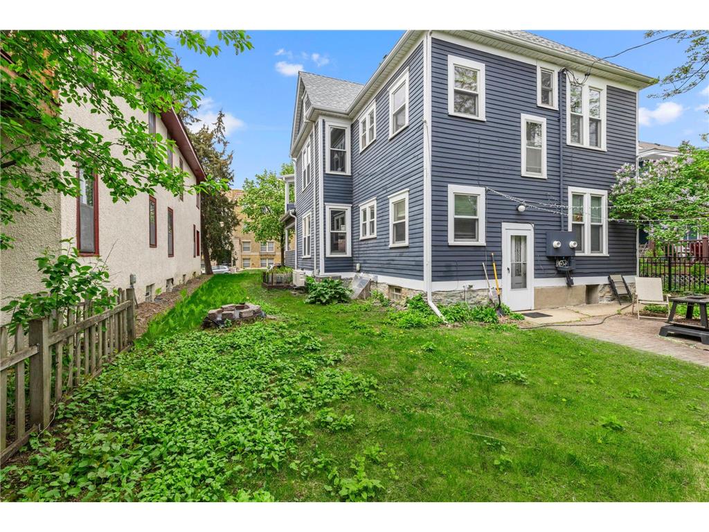 2447 Colfax Avenue S Minneapolis MN 55405 7068074 image39