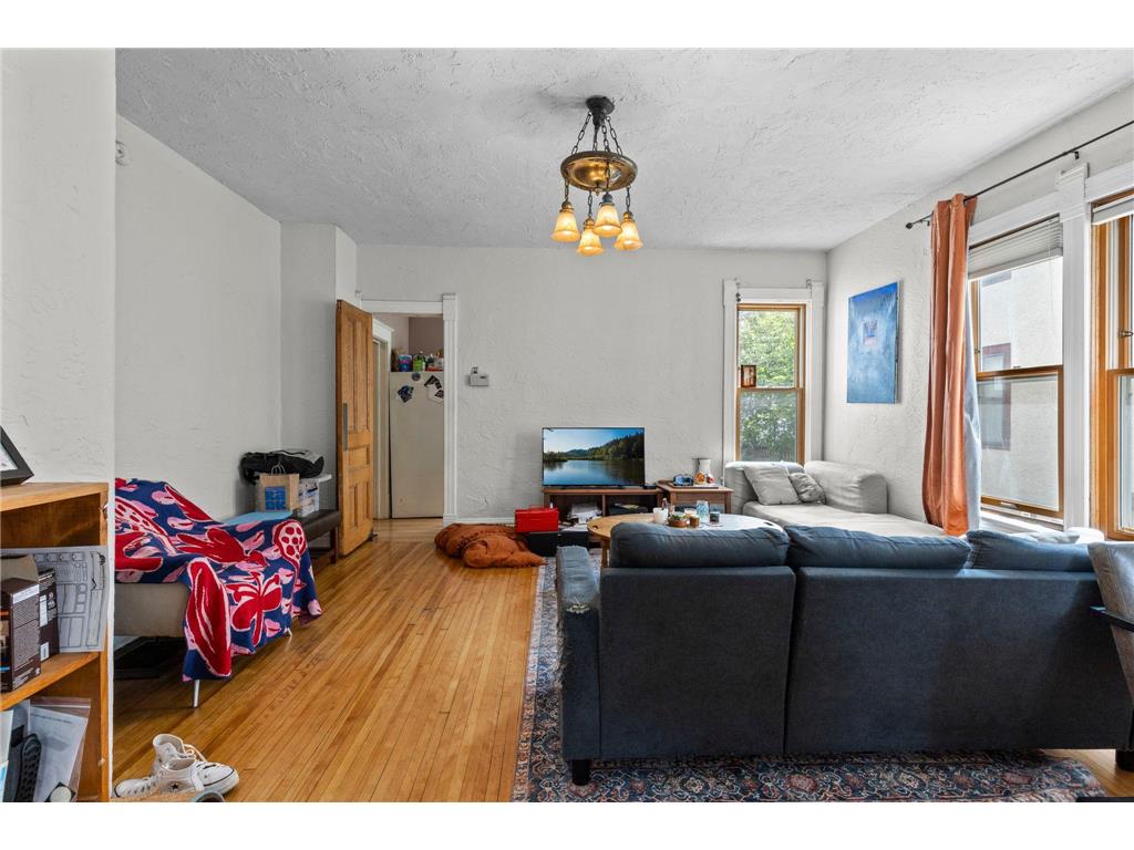 2447 Colfax Avenue S Minneapolis MN 55405 7068074 image4