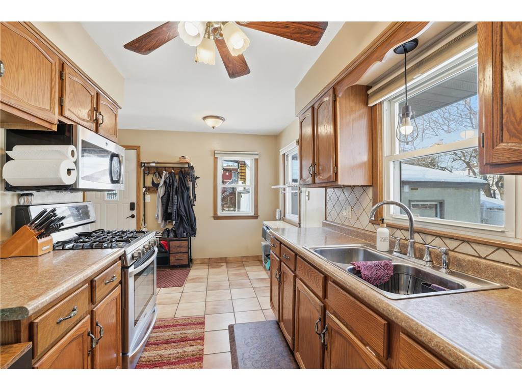 2447 Minnehaha Avenue E Maplewood MN 55119 7004068 image1