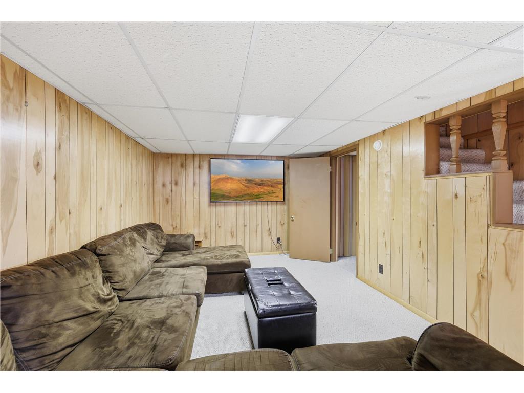 2447 Minnehaha Avenue E Maplewood MN 55119 7004068 image14