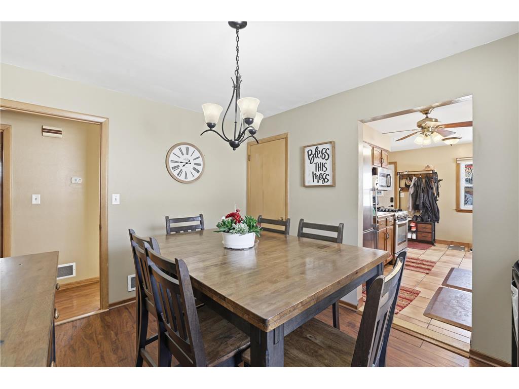 2447 Minnehaha Avenue E Maplewood MN 55119 7004068 image5