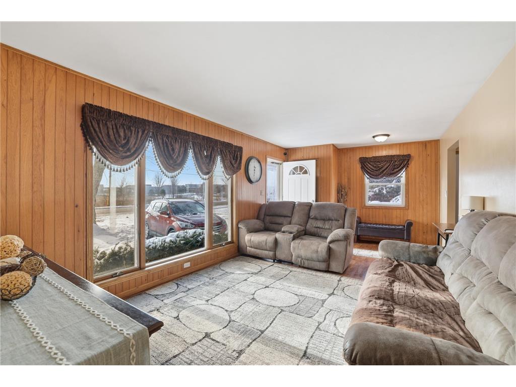 2447 Minnehaha Avenue E Maplewood MN 55119 7004068 image7