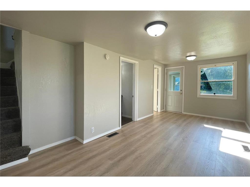 245 3rd Avenue SE Wells MN 56097 6778528 image9