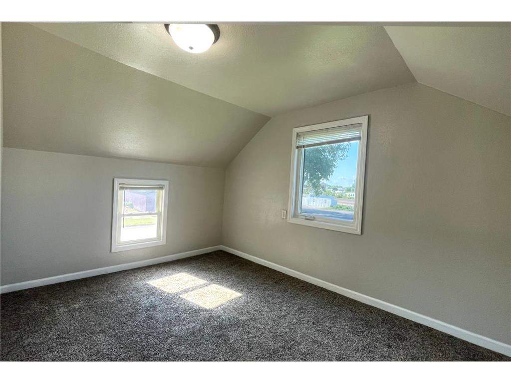 245 3rd Avenue SE Wells MN 56097 7052558 image13