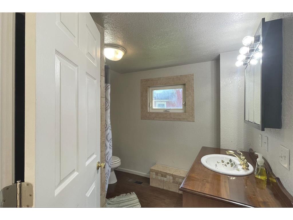 245 3rd Avenue SE Wells MN 56097 7052558 image15