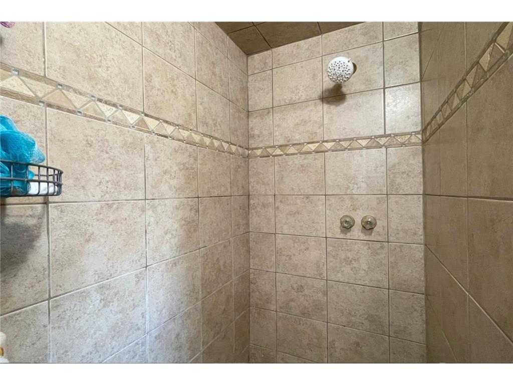 245 3rd Avenue SE Wells MN 56097 7052558 image17