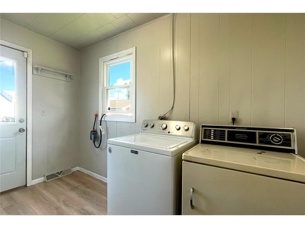 245 3rd Avenue SE Wells MN 56097 7052558 image20