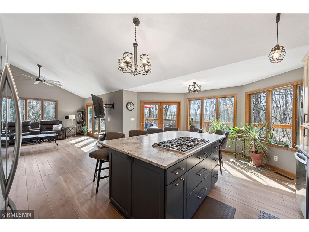 245 Dwinnell Avenue Mahtomedi MN 55115 7042152 image14