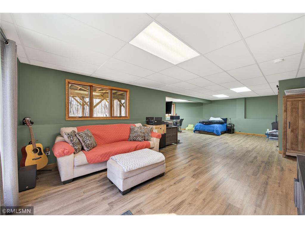 245 Dwinnell Avenue Mahtomedi MN 55115 7042152 image32