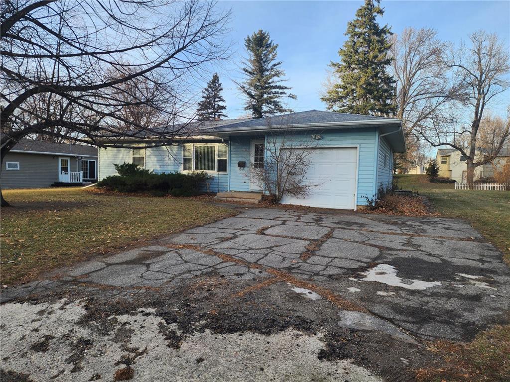 245 E Dahlstrom Avenue Appleton MN 56208 6467037 image1