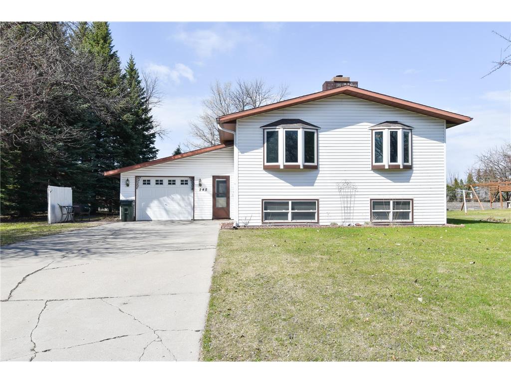 245 E Pleasant Avenue Warren MN 56762 7066635 image1