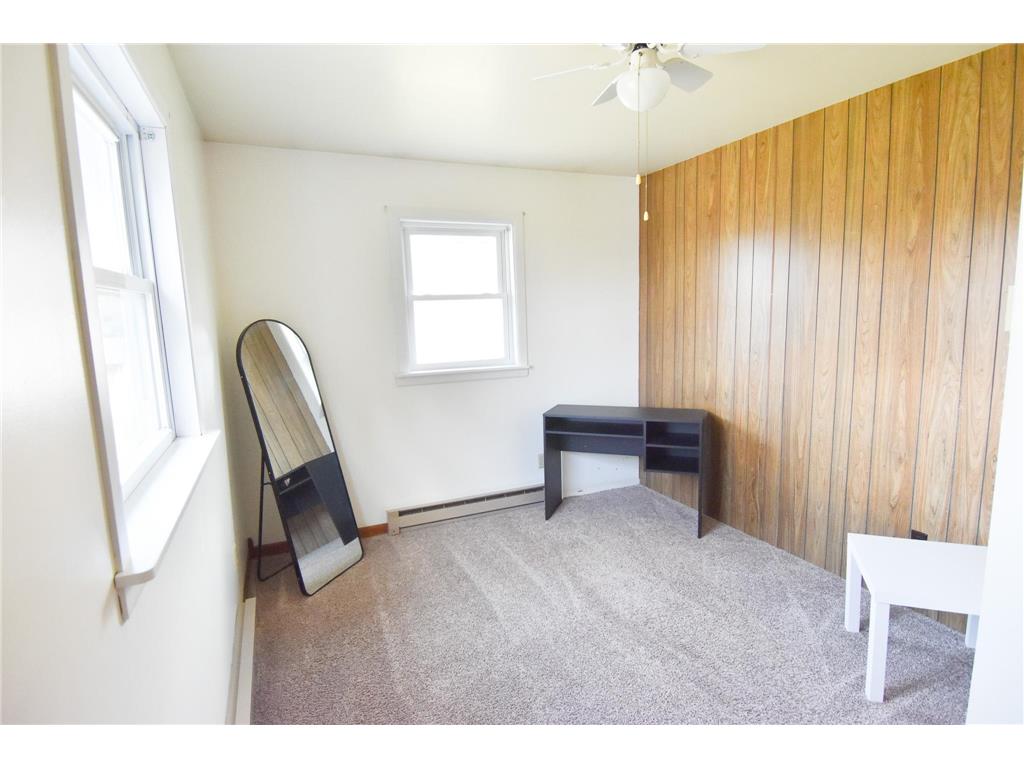 245 E Pleasant Avenue Warren MN 56762 7066635 image14