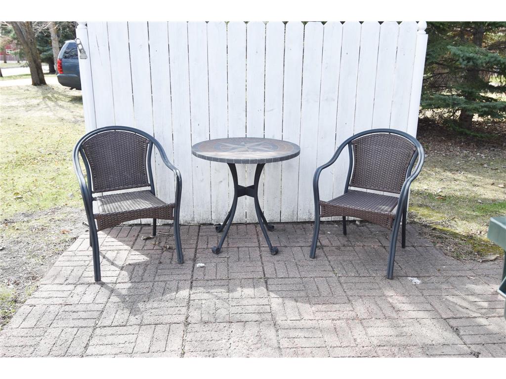 245 E Pleasant Avenue Warren MN 56762 7066635 image2