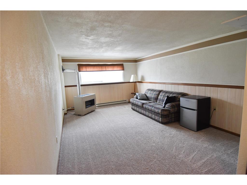 245 E Pleasant Avenue Warren MN 56762 7066635 image23