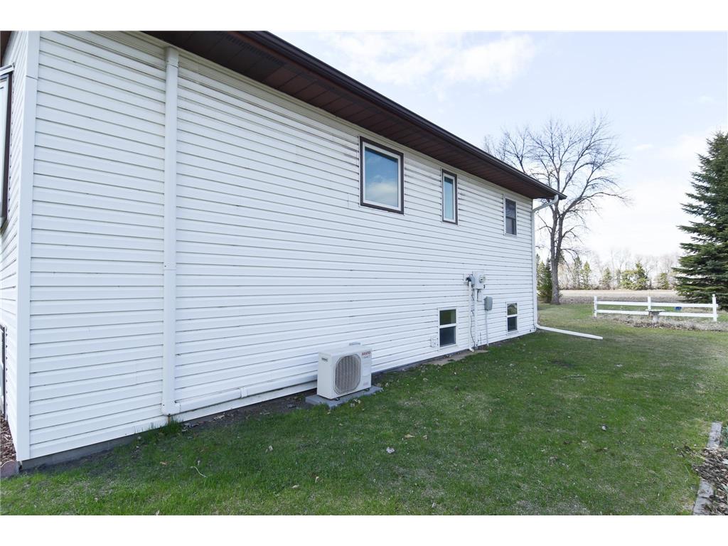 245 E Pleasant Avenue Warren MN 56762 7066635 image26