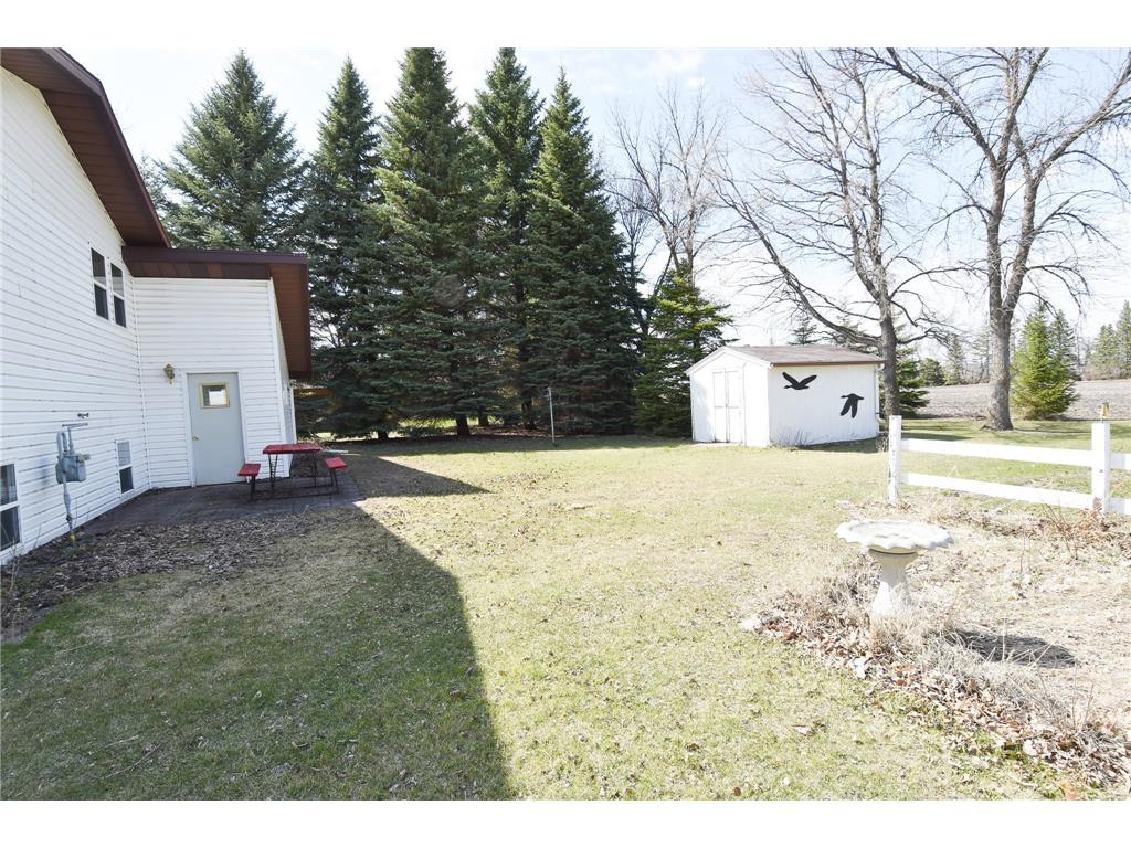 245 E Pleasant Avenue Warren MN 56762 7066635 image27