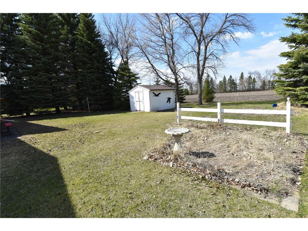 245 E Pleasant Avenue Warren MN 56762 7066635 image28