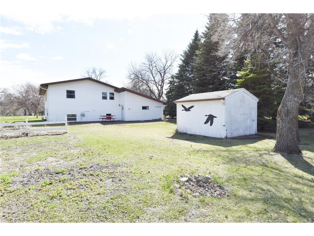 245 E Pleasant Avenue Warren MN 56762 7066635 image29