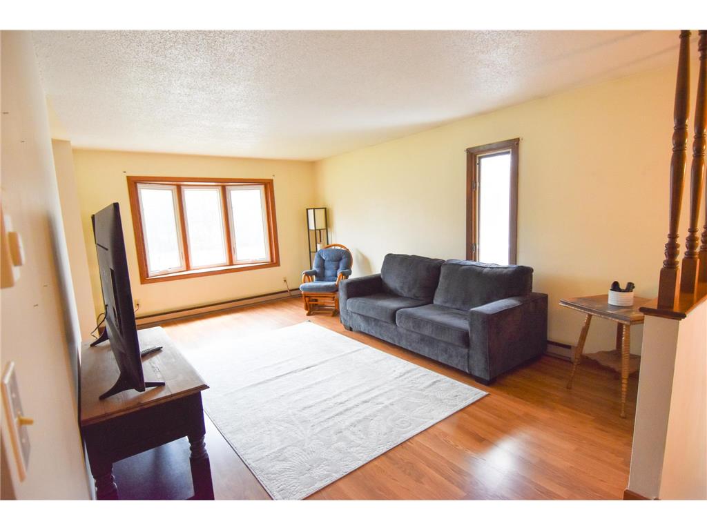245 E Pleasant Avenue Warren MN 56762 7066635 image9