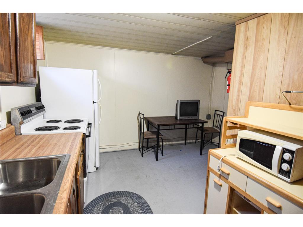 245 Kneale Avenue N Thief River Falls MN 56701 7012552 image18