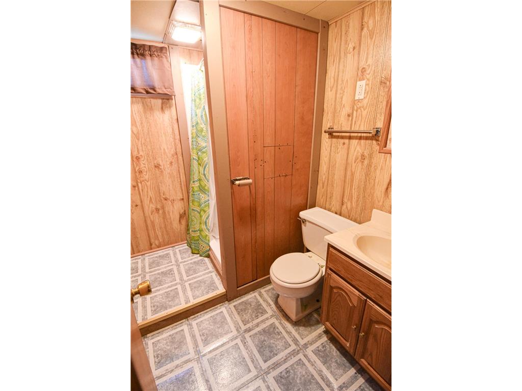 245 Kneale Avenue N Thief River Falls MN 56701 7012552 image20