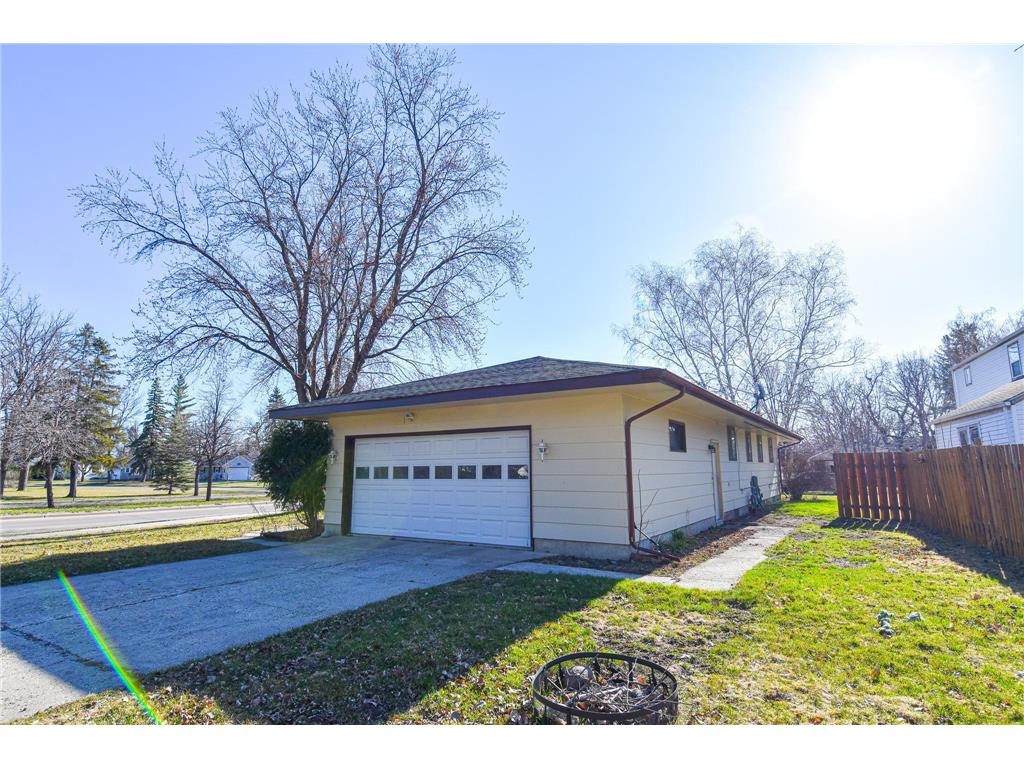 245 Kneale Avenue N Thief River Falls MN 56701 7012552 image23