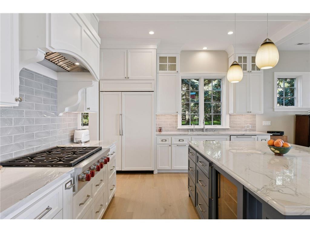 245 Lakeview Avenue Tonka Bay MN 55331 - Lake Minnetonka 7017958 image11