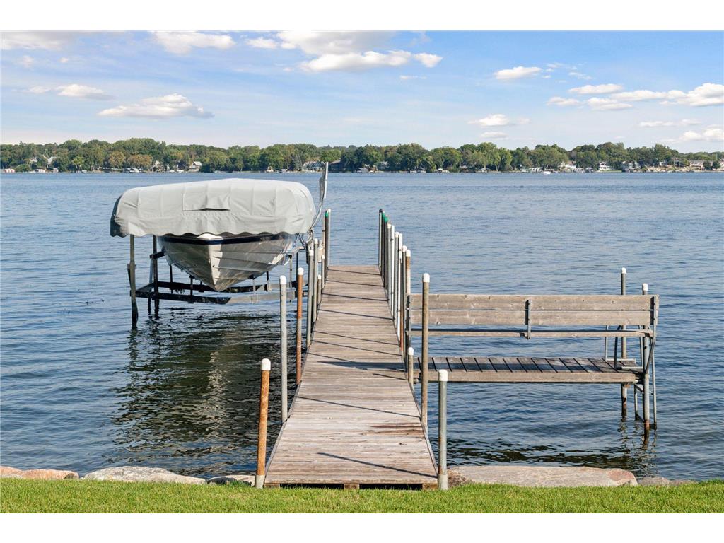 245 Lakeview Avenue Tonka Bay MN 55331 - Lake Minnetonka 7017958 image20