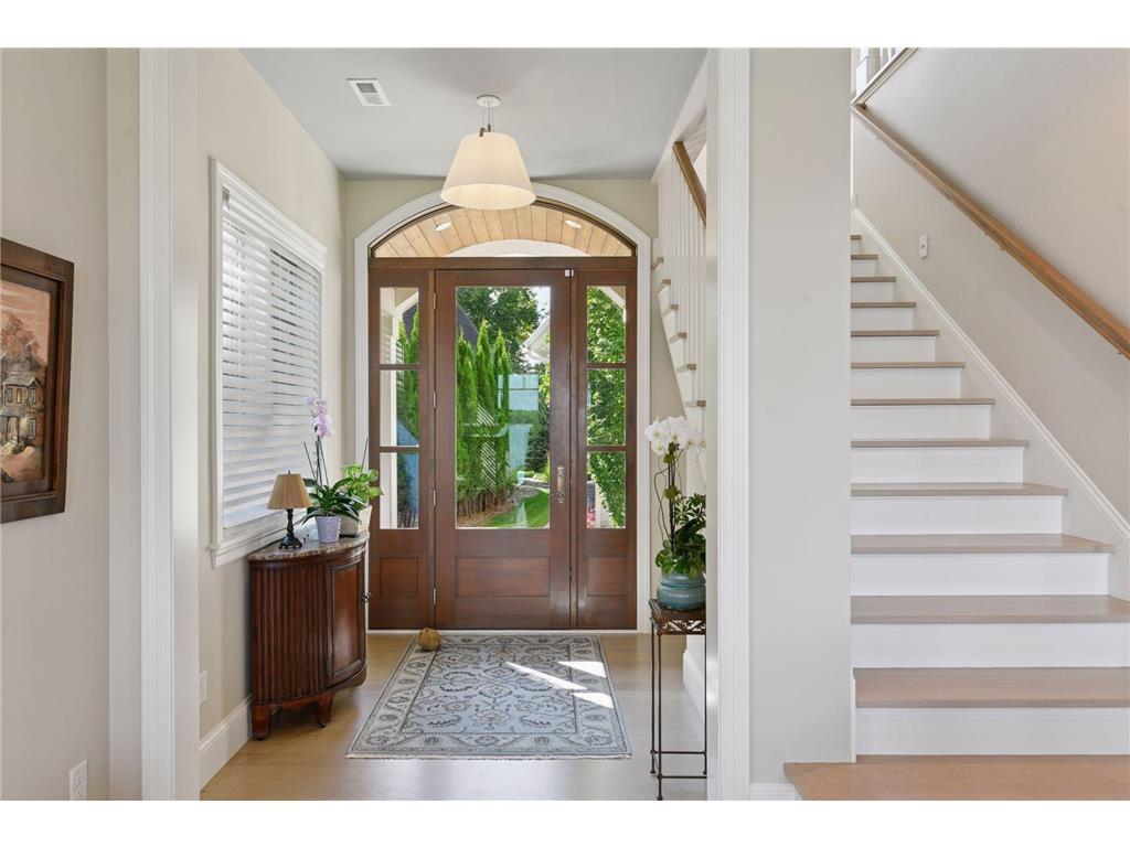 245 Lakeview Avenue Tonka Bay MN 55331 - Lake Minnetonka 7017958 image26