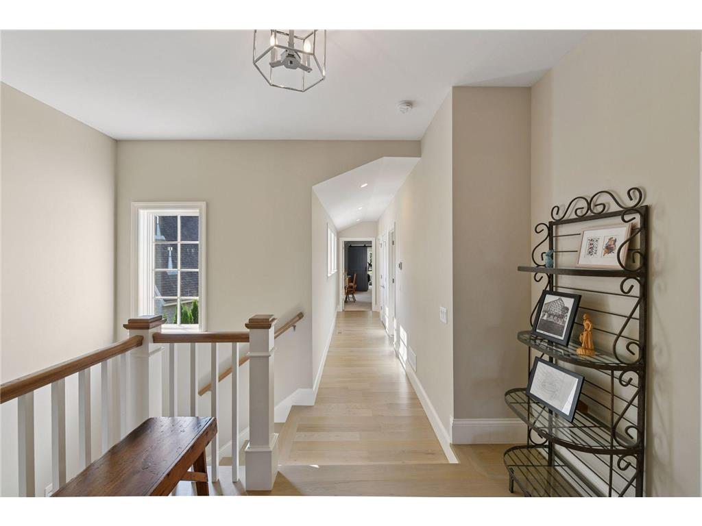 245 Lakeview Avenue Tonka Bay MN 55331 - Lake Minnetonka 7017958 image33