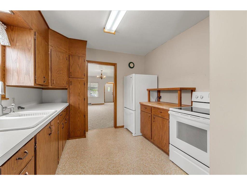 245 N Broadway Alden MN 56009 7020976 image11
