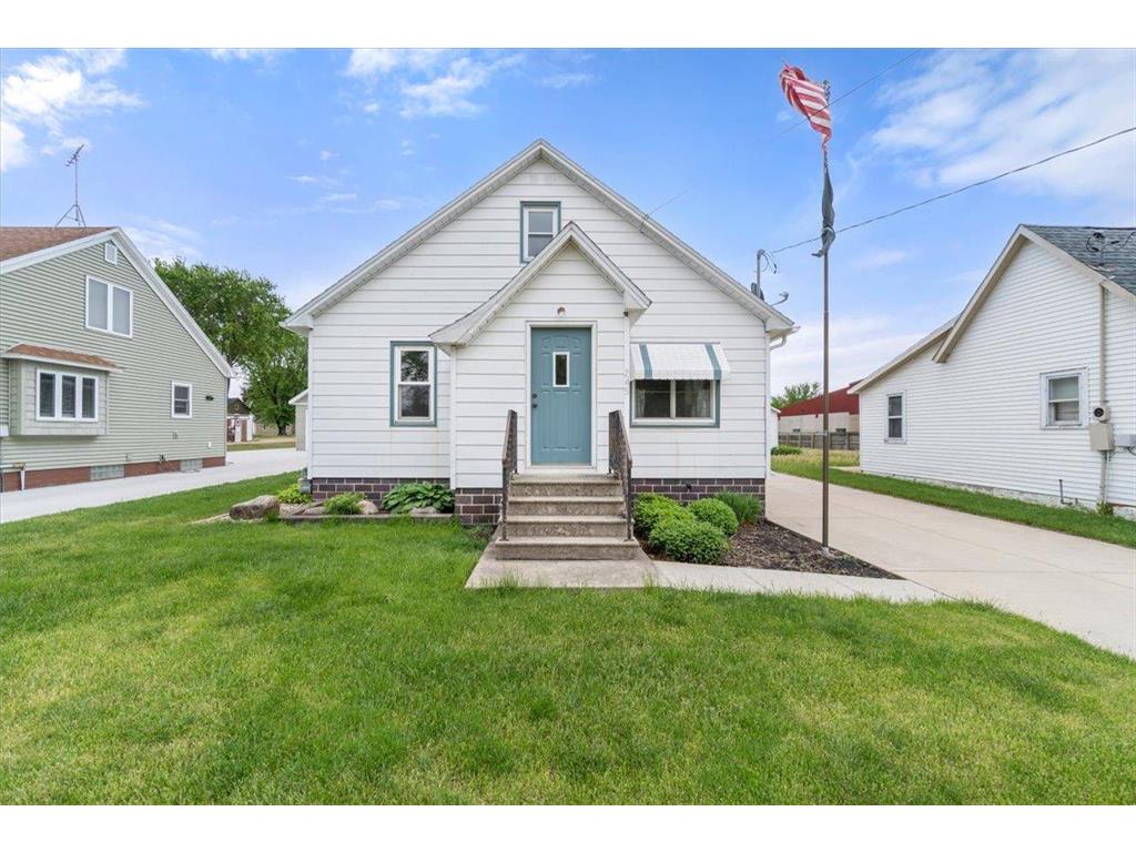 245 N Broadway Alden MN 56009 7020976 image25
