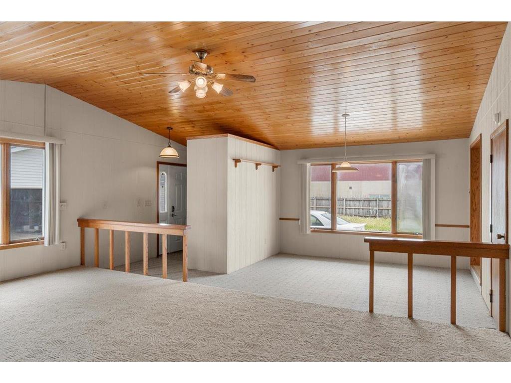 245 N Broadway Alden MN 56009 7020976 image29