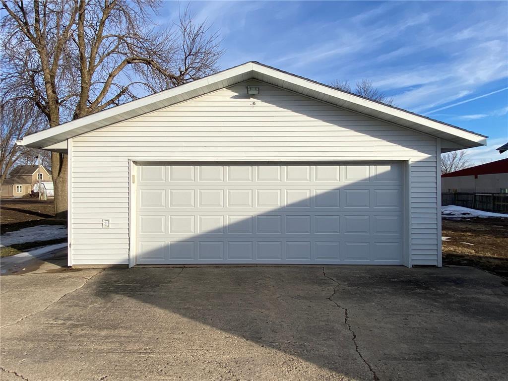 245 N Broadway Alden MN 56009 7020976 image3