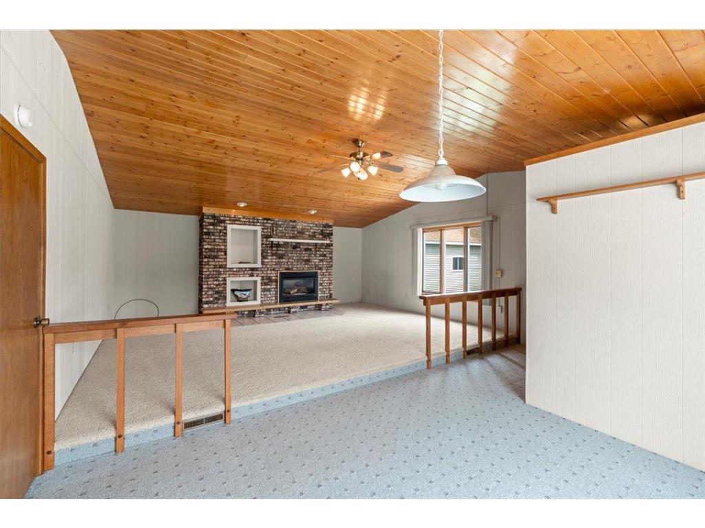 245 N Broadway Alden MN 56009 7020976 image30