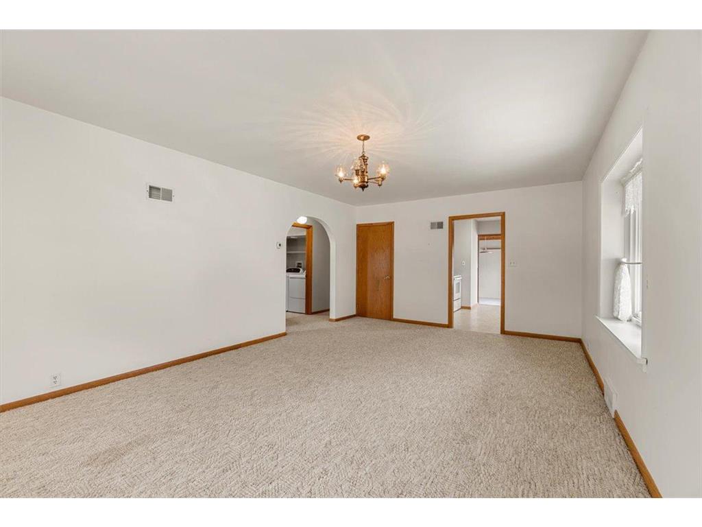 245 N Broadway Alden MN 56009 7020976 image34