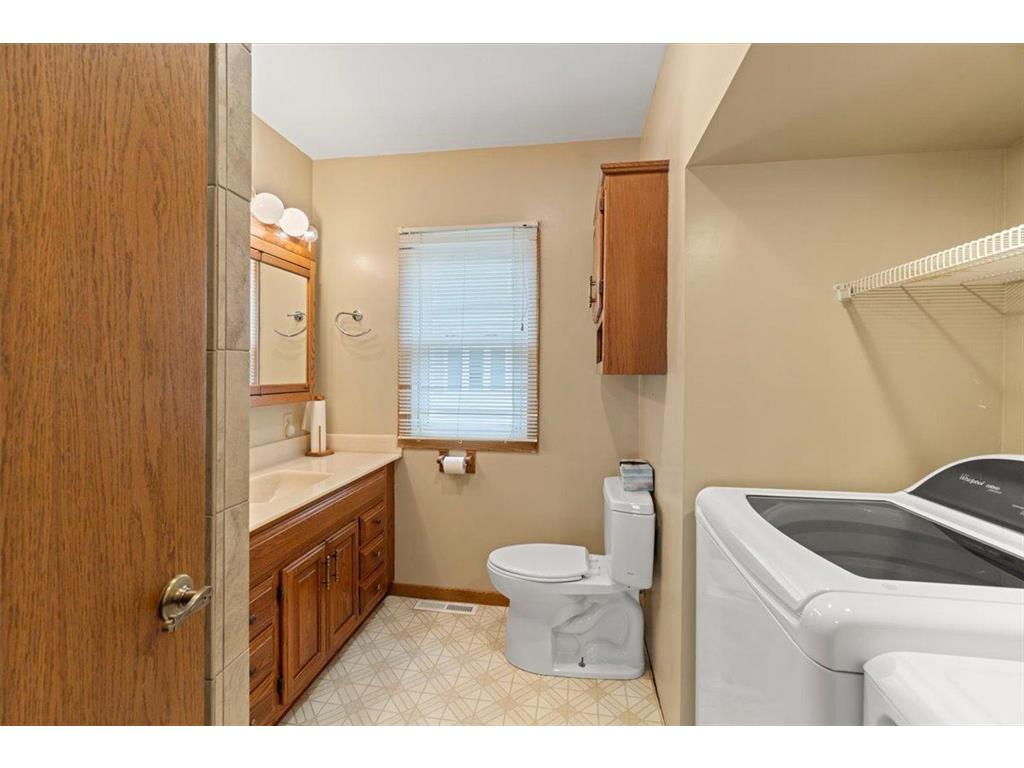 245 N Broadway Alden MN 56009 7020976 image36