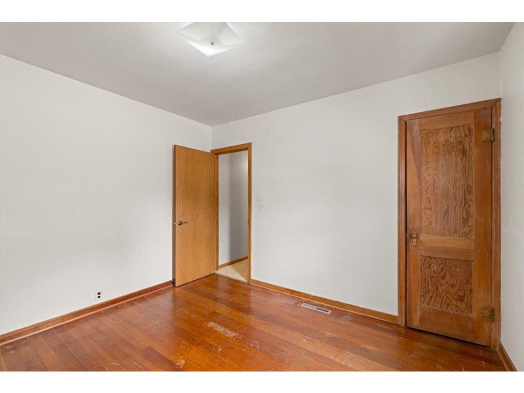 245 N Broadway Alden MN 56009 7020976 image39