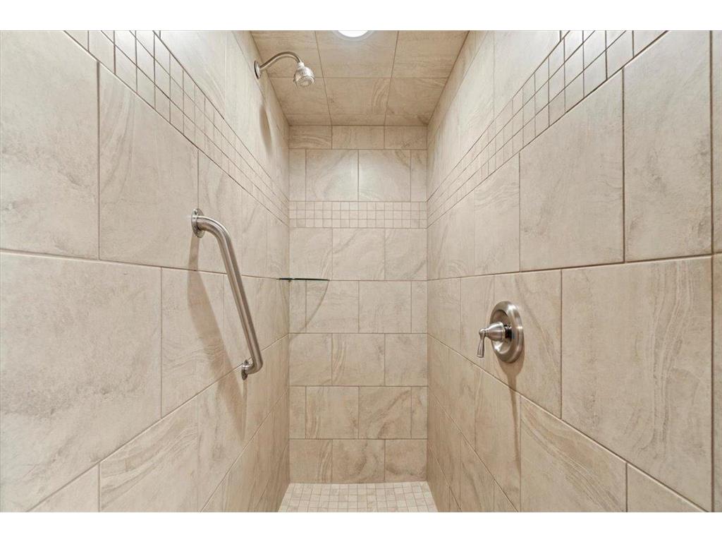 245 N Broadway Alden MN 56009 7020976 image42