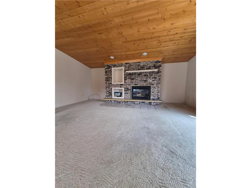 245 N Broadway Alden MN 56009 7020976 image6