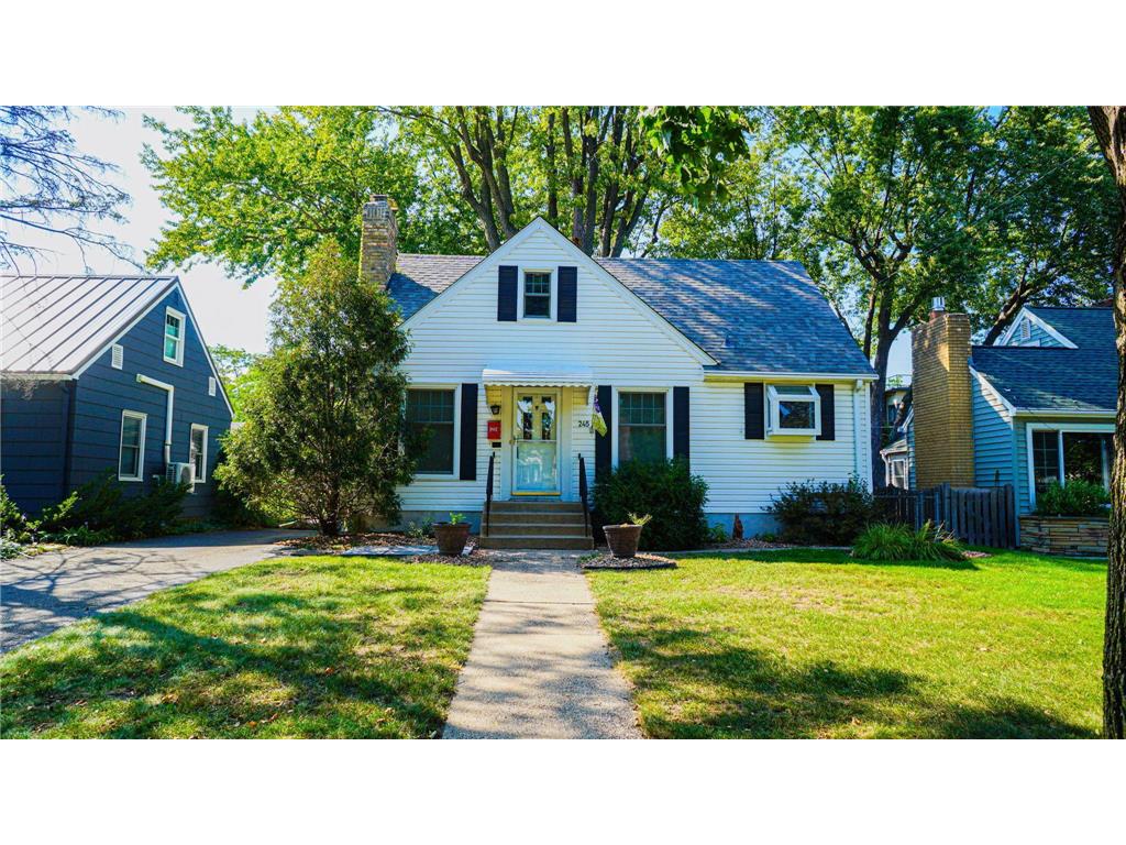 245 Washburn Avenue N, Minneapolis, MN 55405 MLS 6262856 Edina Realty