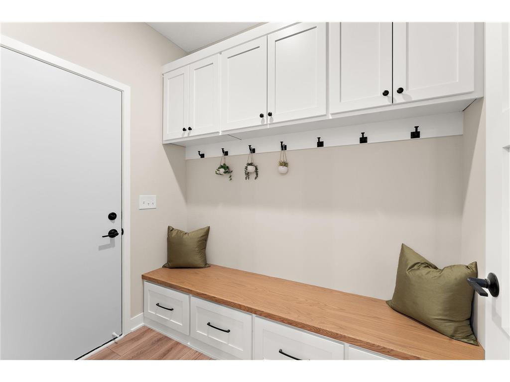 2450 County Road D W Roseville MN 55112 7015204 image12