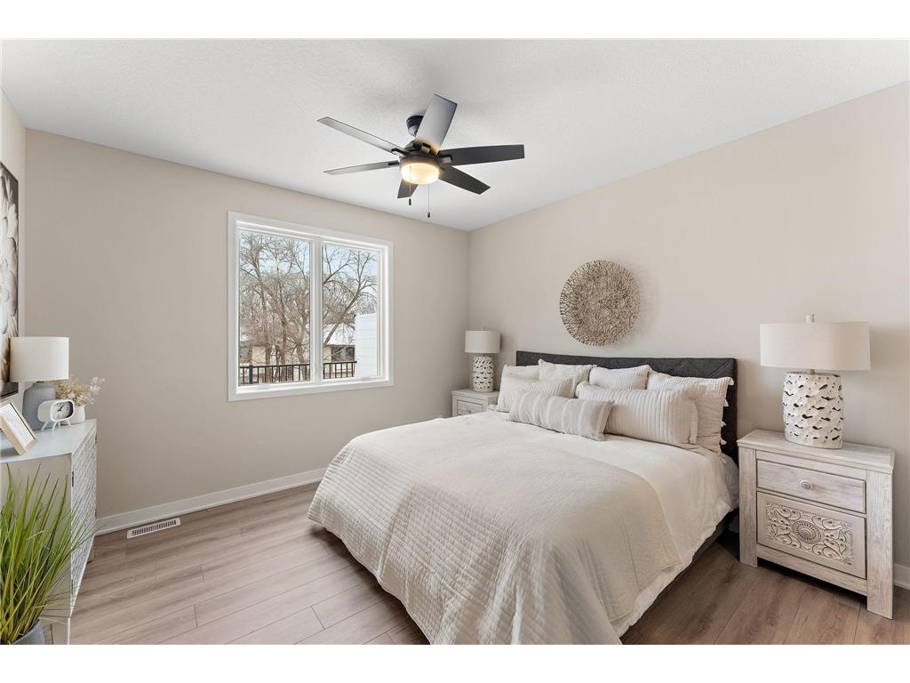 2450 County Road D W Roseville MN 55112 7015204 image15