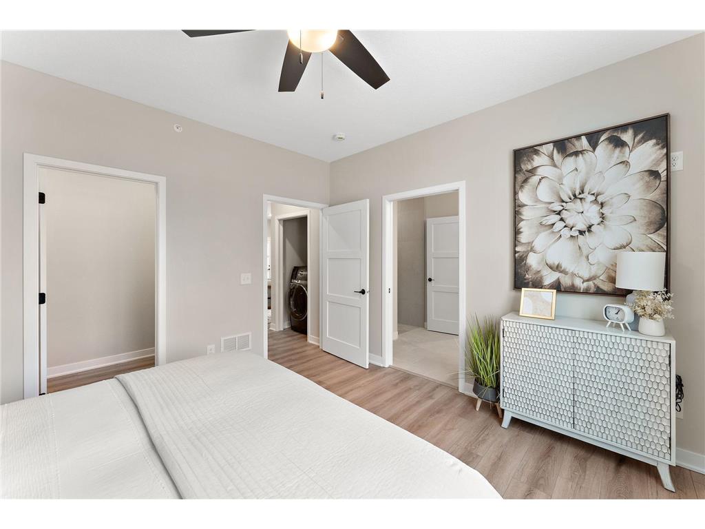 2450 County Road D W Roseville MN 55112 7015204 image16