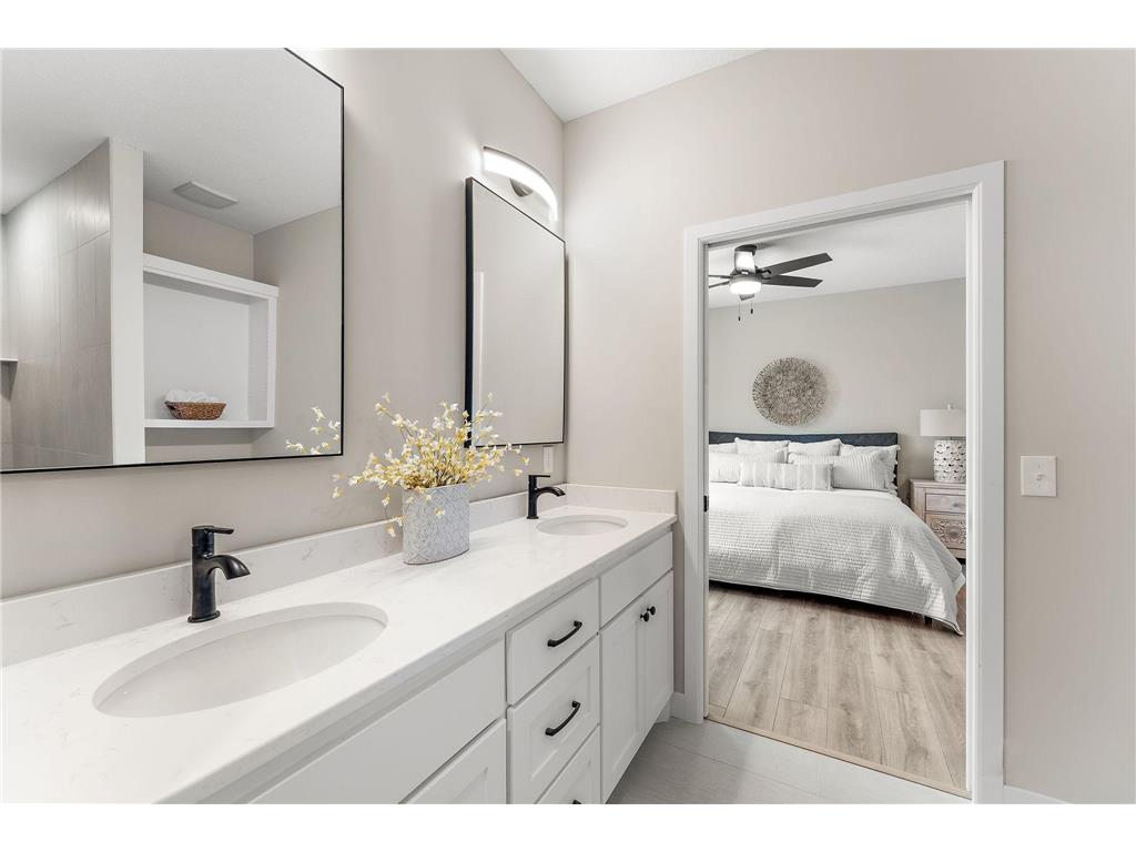 2450 County Road D W Roseville MN 55112 7015204 image20